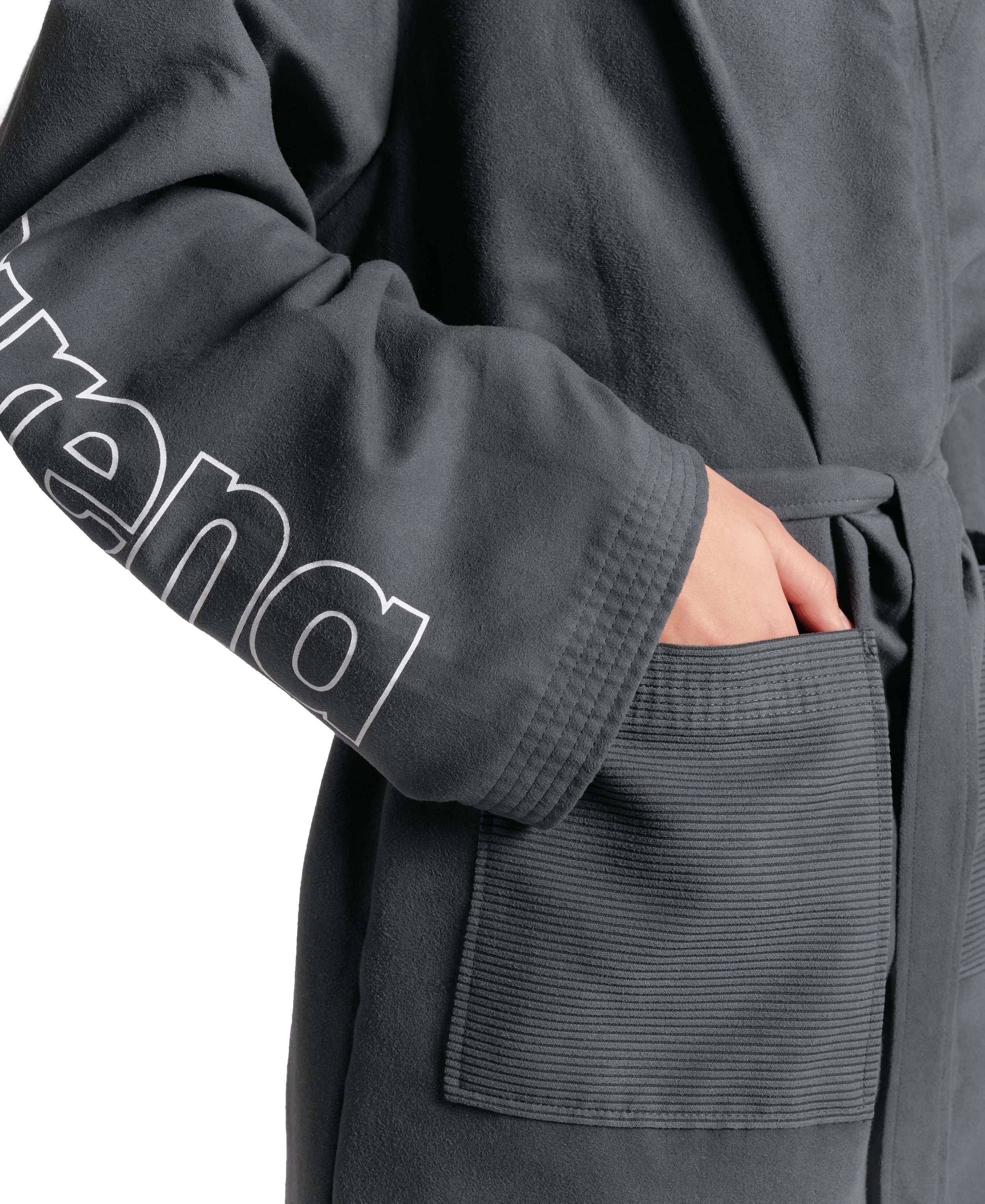 ARENA ZEAL ROBE - GREY